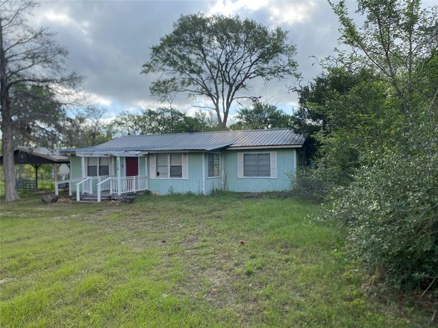 214 Houston Avenue, Somerville, TX 77879