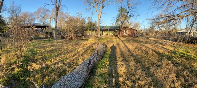 214 Houston Avenue, Somerville, TX 77879