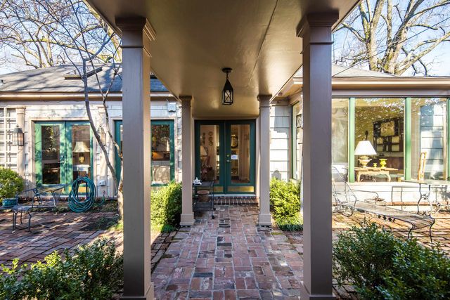 1643 VINTON AVE, Memphis, TN 38104