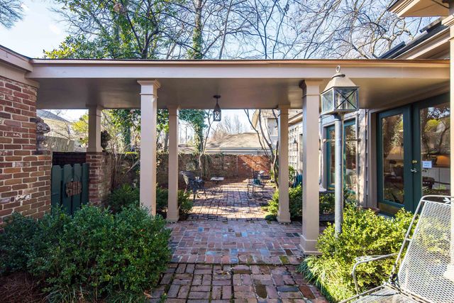 1643 VINTON AVE, Memphis, TN 38104