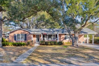 746 Longfellow Road, Charleston, SC 29407