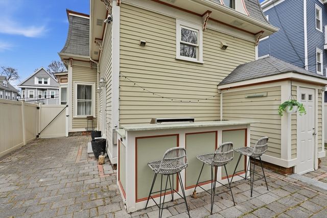 125 Wrentham St 1, Boston, MA 02124