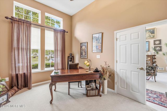 8 Meadowbrook Alley, Barnegat, NJ 08005