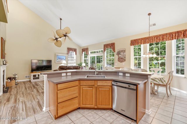 8 Meadowbrook Alley, Barnegat, NJ 08005