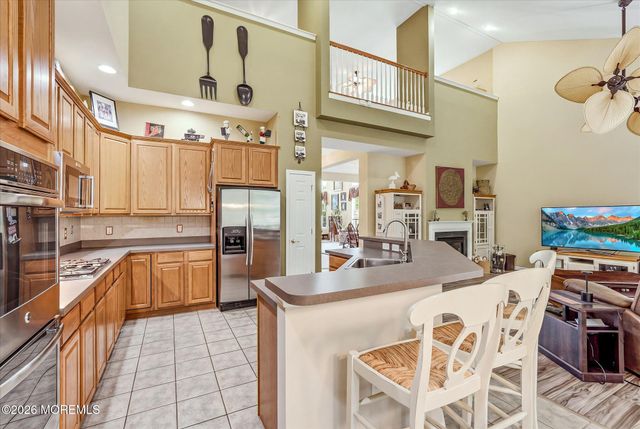 8 Meadowbrook Alley, Barnegat, NJ 08005