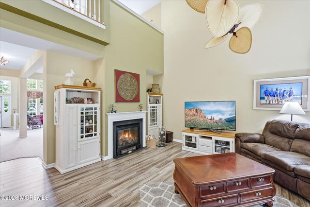 8 Meadowbrook Alley, Barnegat, NJ 08005