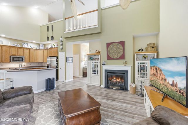 8 Meadowbrook Alley, Barnegat, NJ 08005