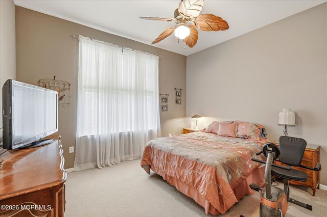 8 Meadowbrook Alley, Barnegat, NJ 08005