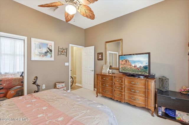 8 Meadowbrook Alley, Barnegat, NJ 08005
