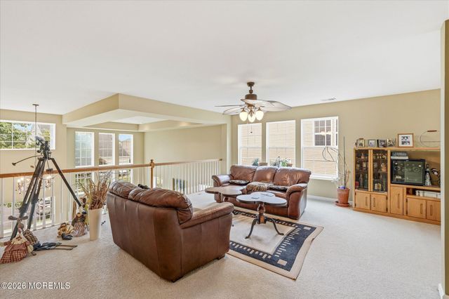 8 Meadowbrook Alley, Barnegat, NJ 08005