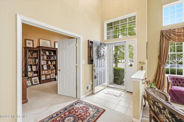 8 Meadowbrook Alley, Barnegat, NJ 08005