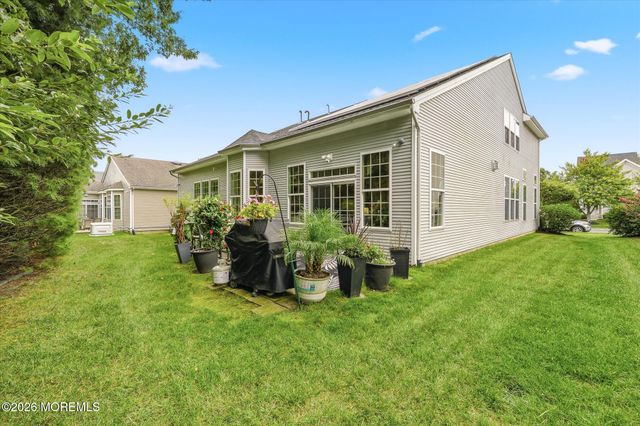 8 Meadowbrook Alley, Barnegat, NJ 08005