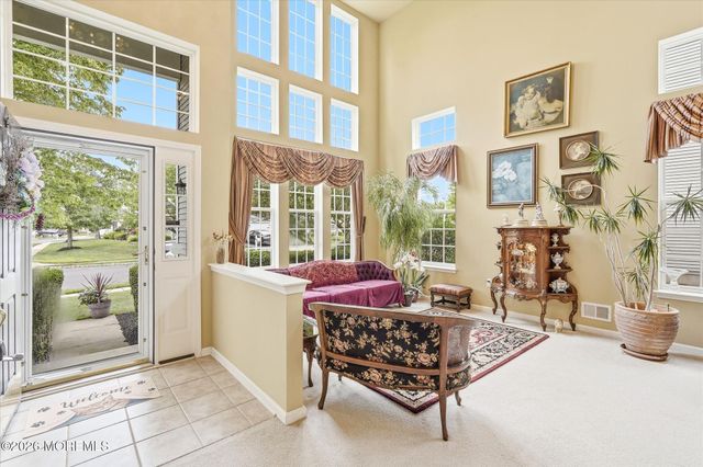 8 Meadowbrook Alley, Barnegat, NJ 08005