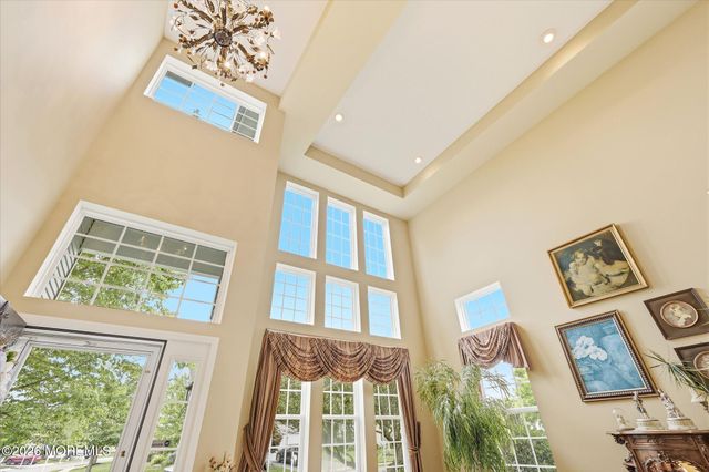 8 Meadowbrook Alley, Barnegat, NJ 08005