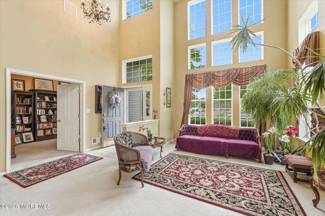 8 Meadowbrook Alley, Barnegat, NJ 08005