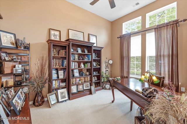 8 Meadowbrook Alley, Barnegat, NJ 08005