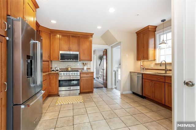 73 Hawthorne Avenue, Glen Ridge, NJ 07028