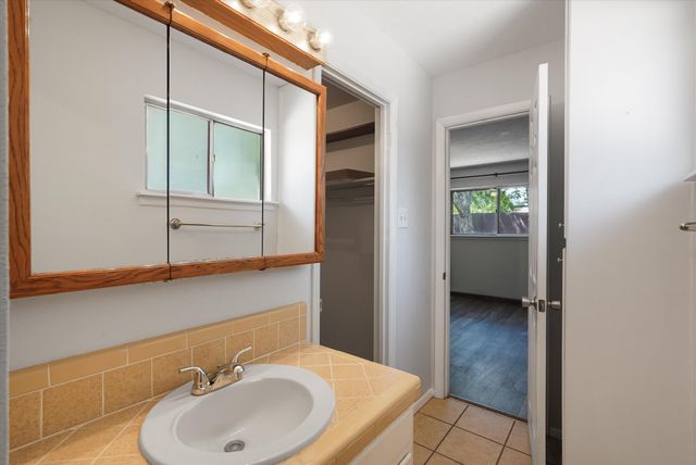 11501 Golden Gate Avenue NE, Albuquerque, NM 87111