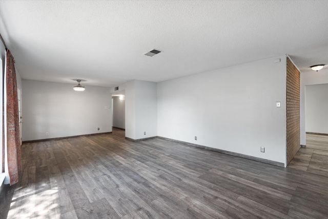 11501 Golden Gate Avenue NE, Albuquerque, NM 87111