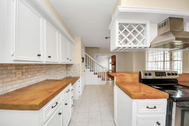 11411 Briar Forest Drive, Houston, TX 77077