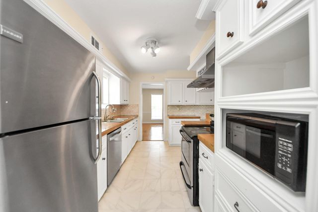 11411 Briar Forest Drive, Houston, TX 77077