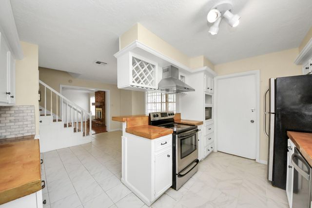 11411 Briar Forest Drive, Houston, TX 77077