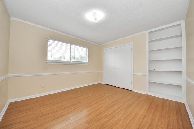 11411 Briar Forest Drive, Houston, TX 77077
