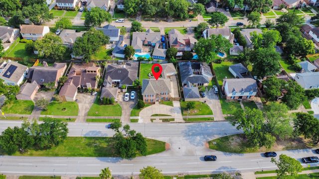 11411 Briar Forest Drive, Houston, TX 77077