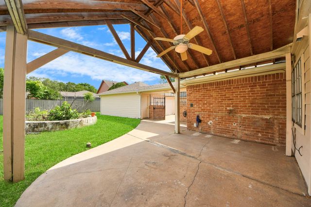 11411 Briar Forest Drive, Houston, TX 77077