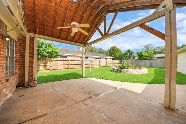 11411 Briar Forest Drive, Houston, TX 77077