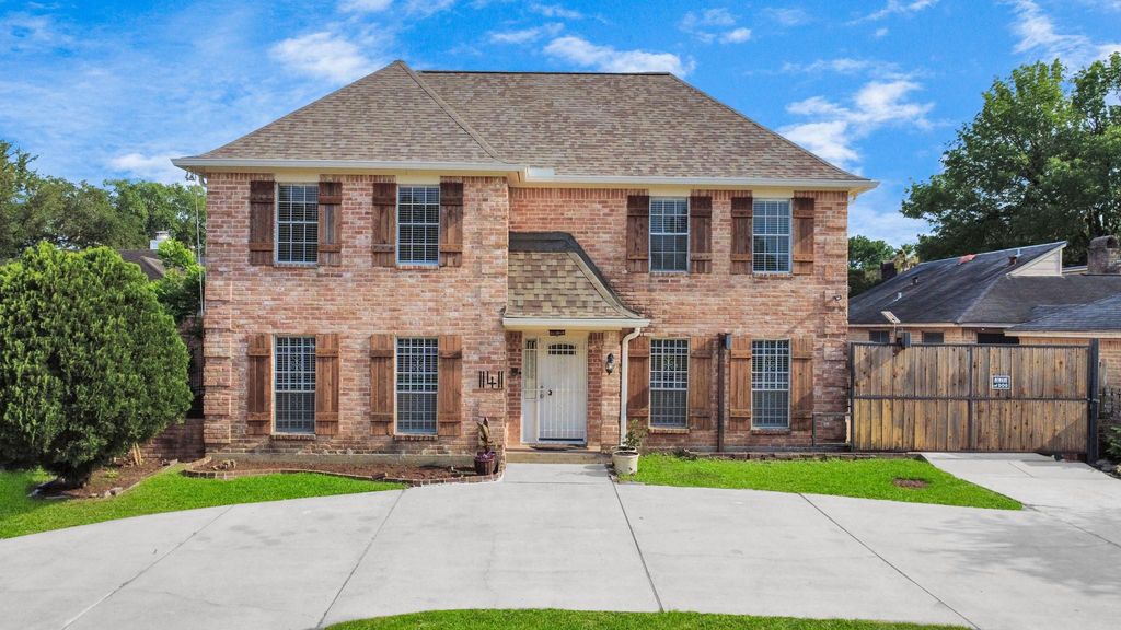 11411 Briar Forest Drive, Houston, TX 77077