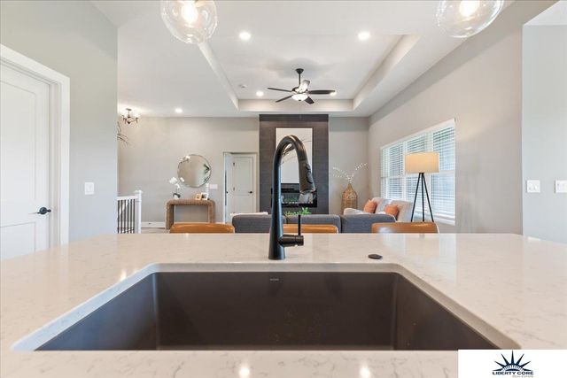 19950 Weir Street, Omaha, NE 68135