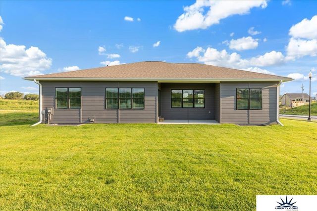 19950 Weir Street, Omaha, NE 68135