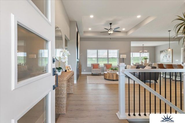 19950 Weir Street, Omaha, NE 68135