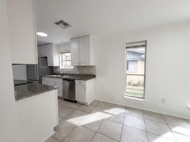 2017 Greenbrook PKWY A, Austin, TX 78723