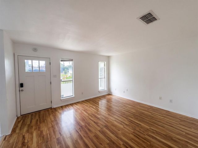 2017 Greenbrook PKWY A, Austin, TX 78723