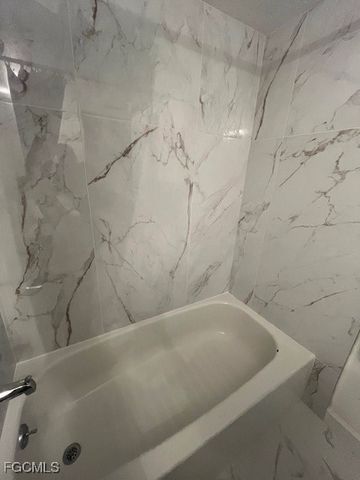 12498 Riverside DR 104, Fort Myers, FL 33919