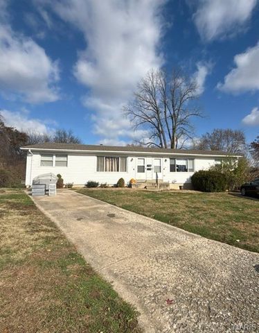 117-118 Woodlawn Court, St Charles, MO 63301