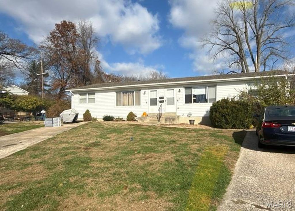 117-118 Woodlawn Court, St Charles, MO 63301