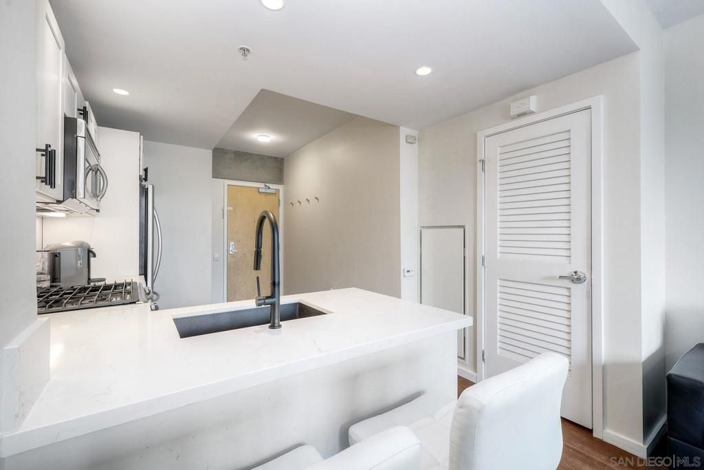 Image 11 of property listing at 321 10Th 1505, San Diego, CA 92101