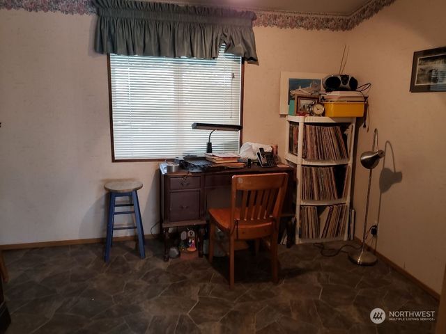 520 Willow Drive #111, Enumclaw, WA 98022