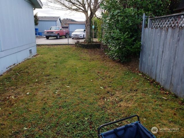 520 Willow Drive #111, Enumclaw, WA 98022