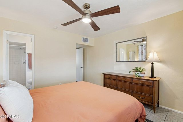 2042 W STELLA Lane, Phoenix, AZ 85015