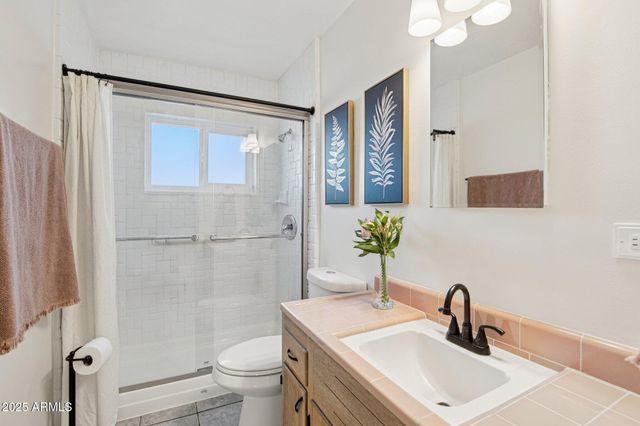 2042 W STELLA Lane, Phoenix, AZ 85015