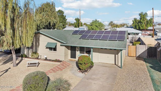 2042 W STELLA Lane, Phoenix, AZ 85015