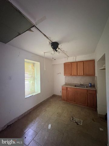 2037 W TORONTO ST, Philadelphia, PA 19132