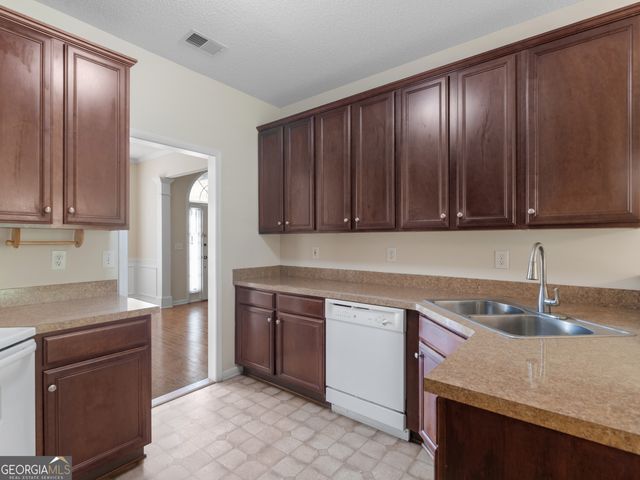 127 Autumn Run Place, Villa Rica, GA 30180