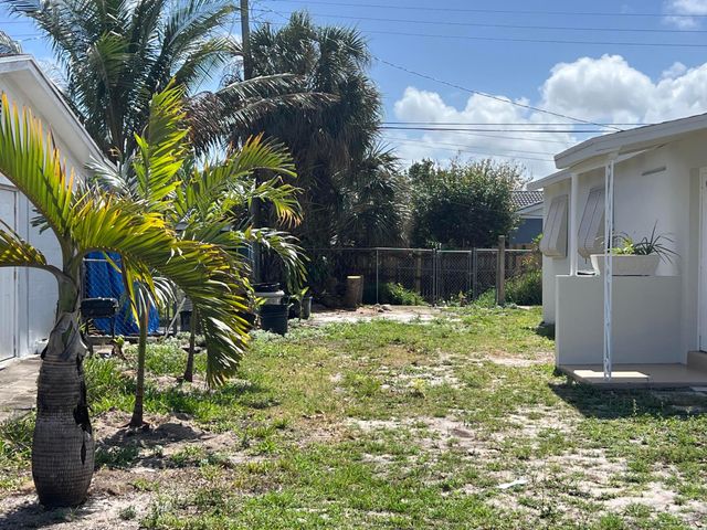 2012 Ardmore Road, West Palm Beach, FL 33409