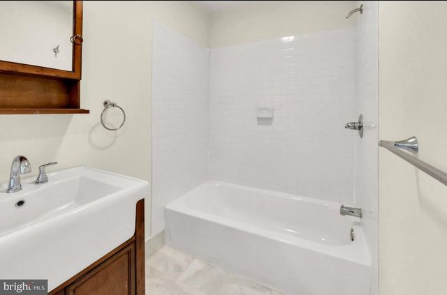 123 KEYS ST, Conshohocken, PA 19428
