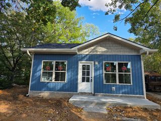 144 N Mcpherson, Hopkinsville, KY 42240